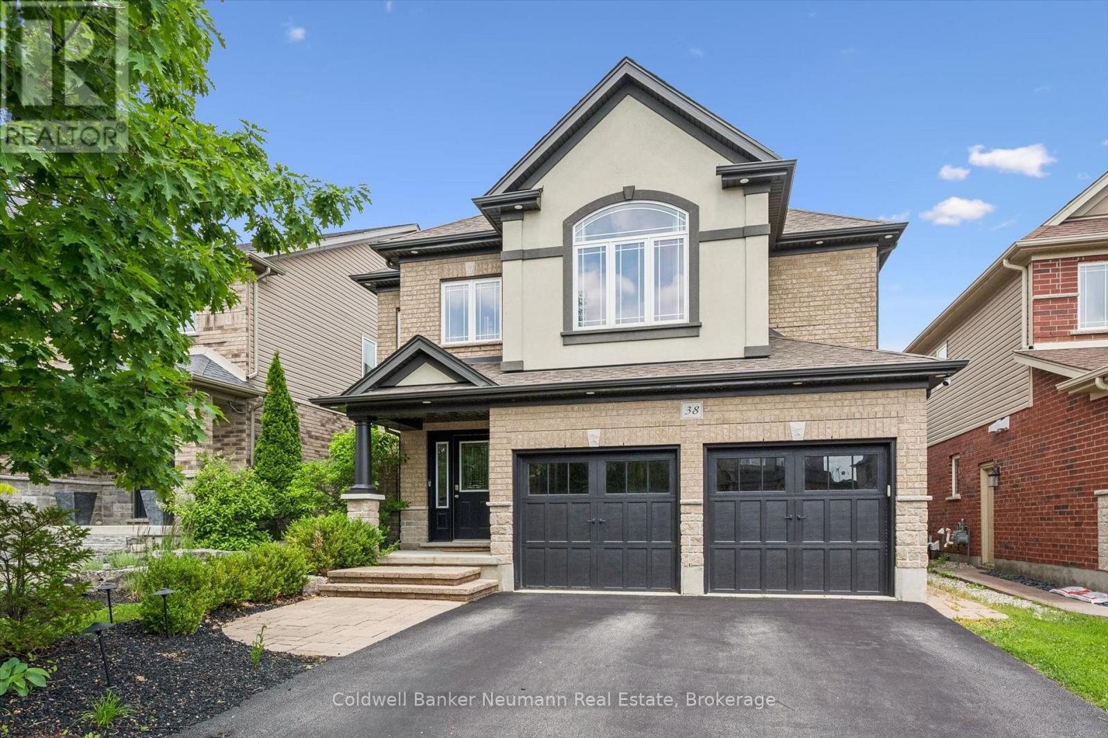 38 BAXTER DRIVE, Guelph (Pineridge/Westminster Woods)