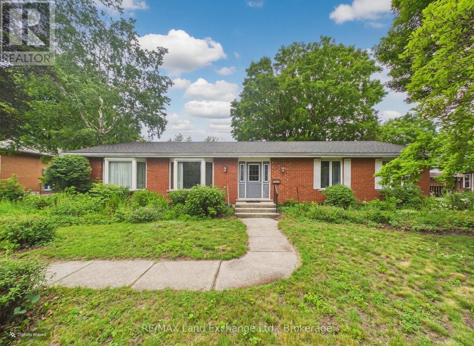 28 PENETANGORE ROW S, Huron-Kinloss