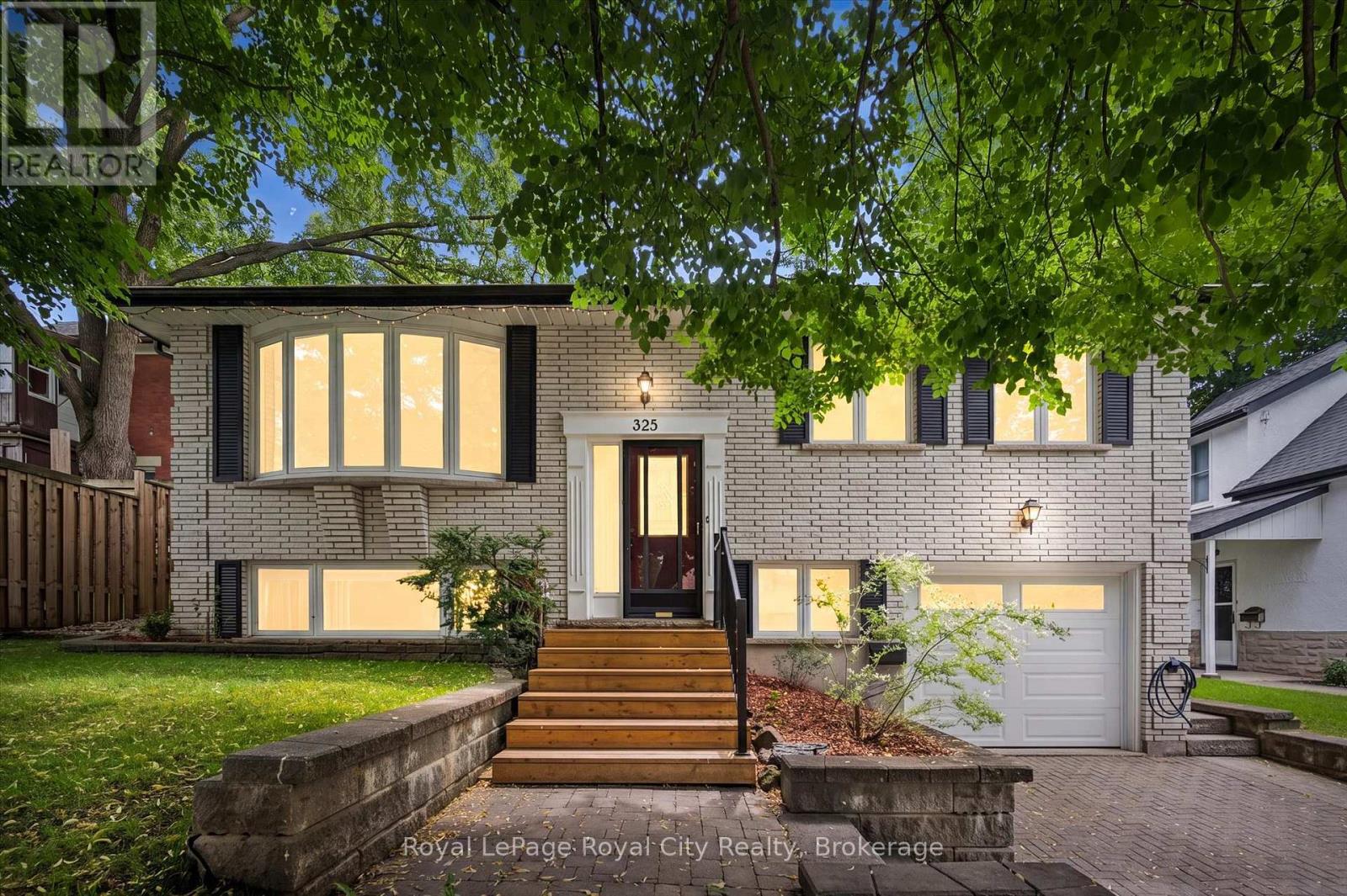 325 PROVOST LANE, Centre Wellington (Fergus)