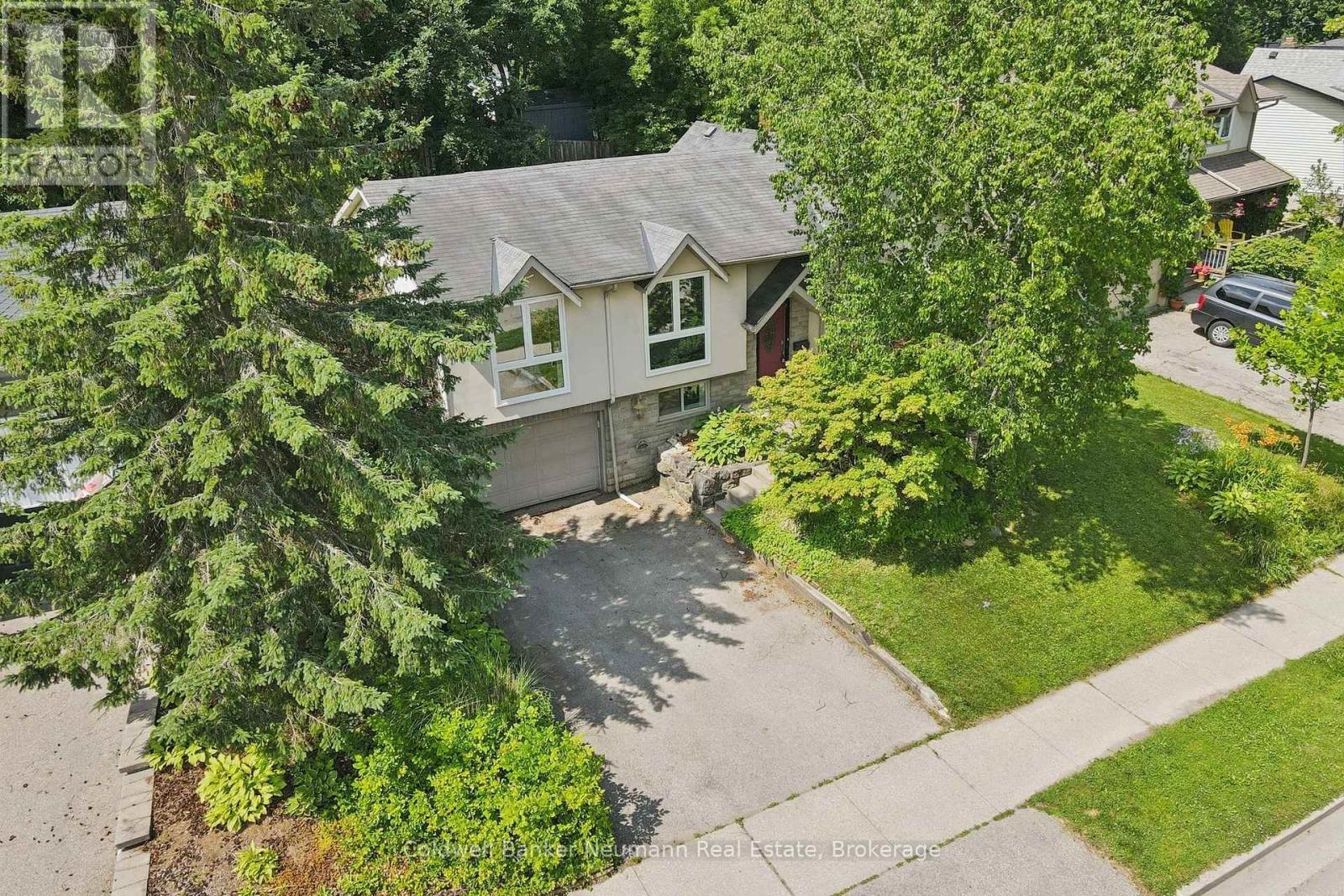 18 GATEWAY DRIVE, Guelph (Willow West/Sugarbush/West Acres)