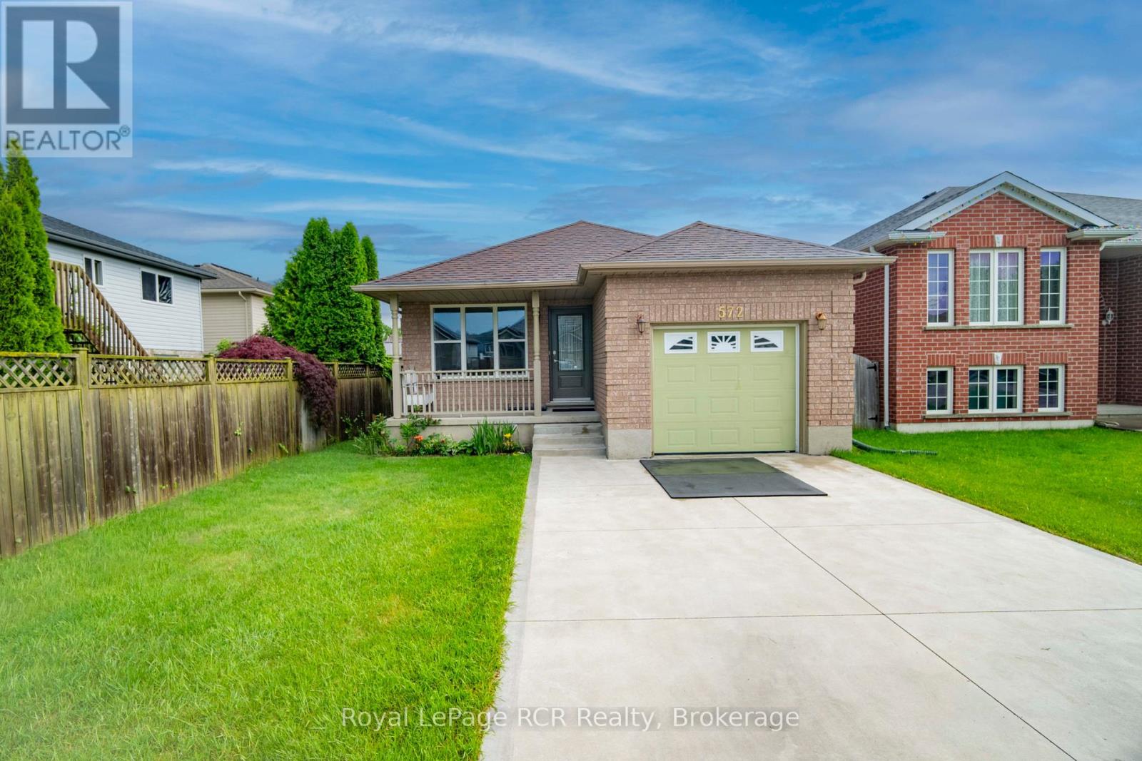 572 SCOUGALL COURT, Kincardine