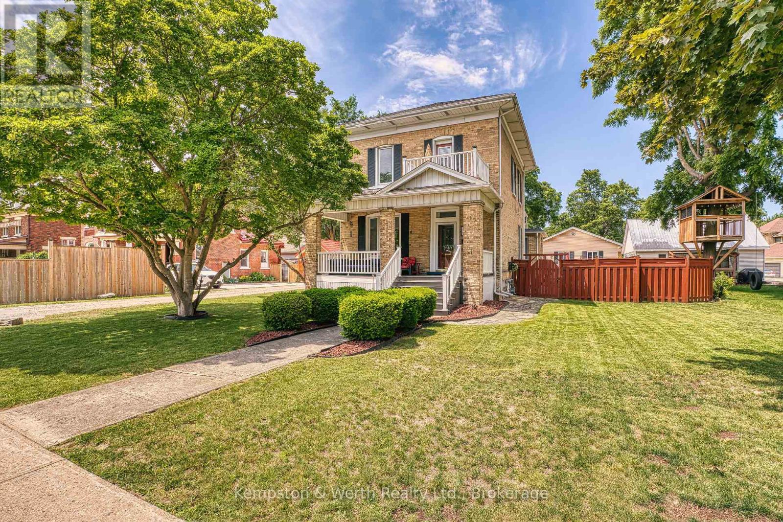 459 WALLACE AVENUE N, North Perth (Listowel)