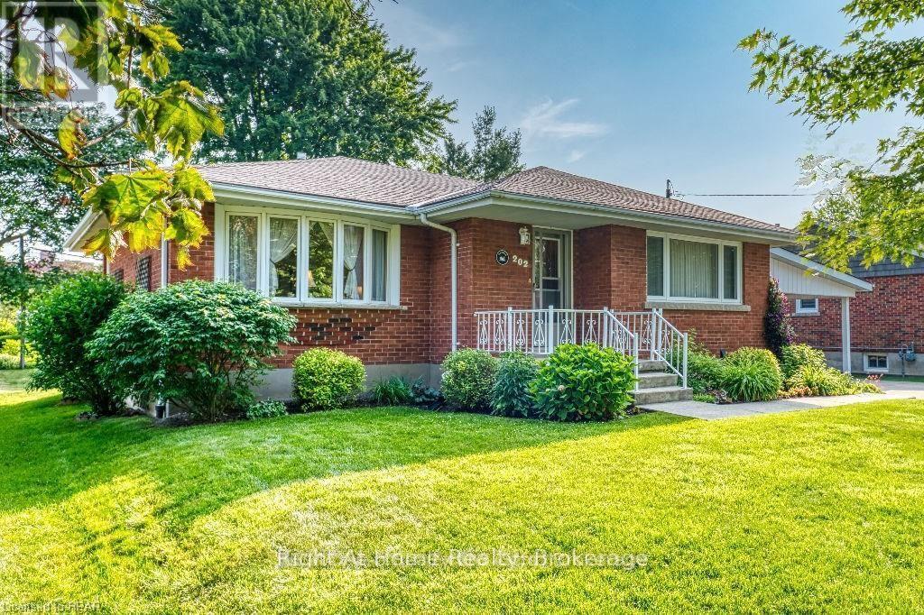 202 EASSON STREET, Stratford