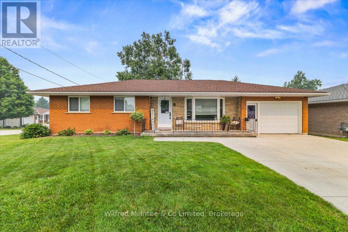 9 DIETZ STREET, South Bruce