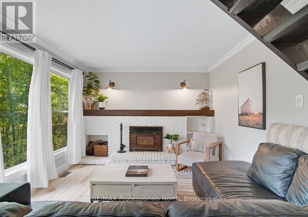 1755 SKYLINE DRIVE, Huntsville (Chaffey)