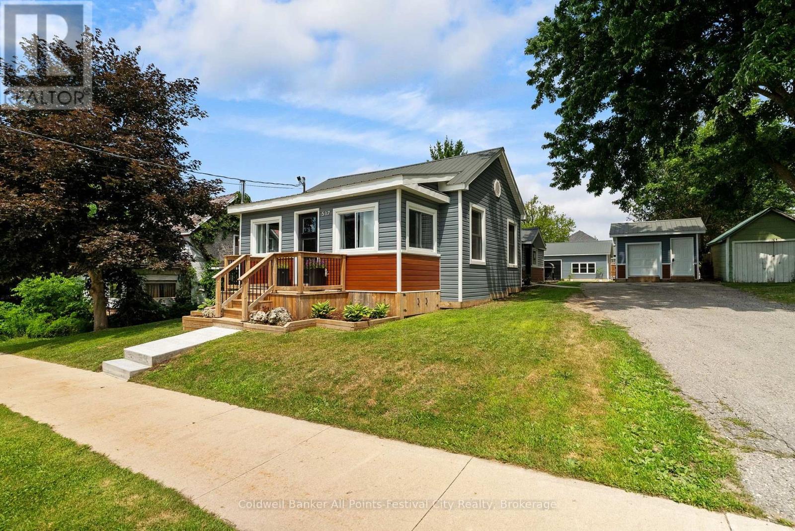 517 WILLOUGHBY STREET, Huron-Kinloss (Lucknow)