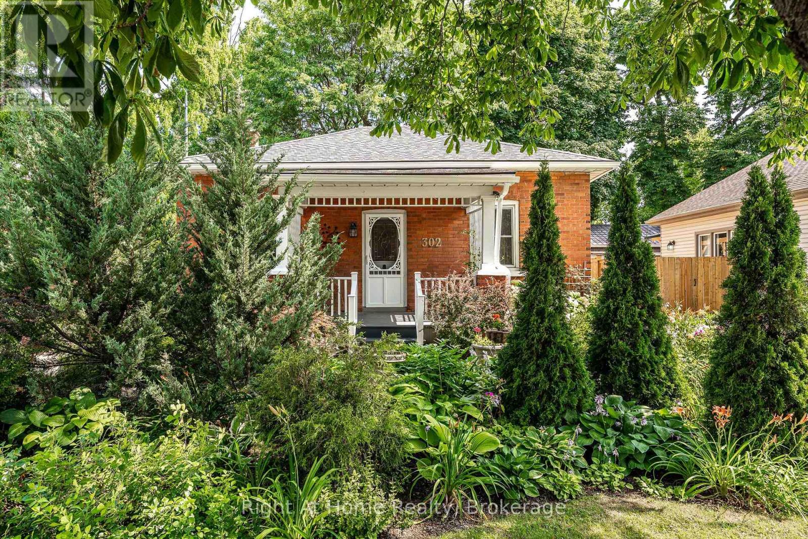 302 HURON STREET, Stratford