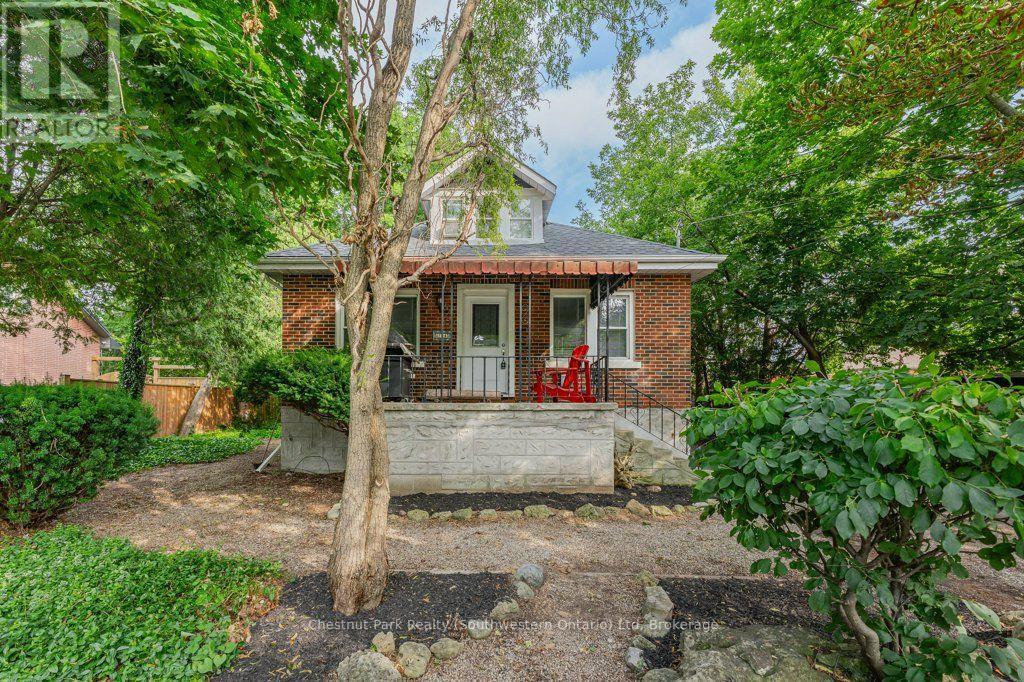 274 WATER STREET, Guelph (Dovercliffe Park/Old University)