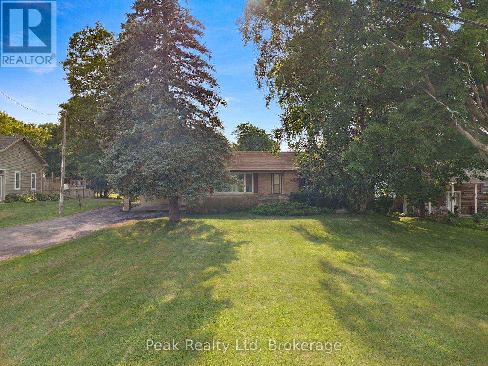 11645 KING STREET N, Woolwich