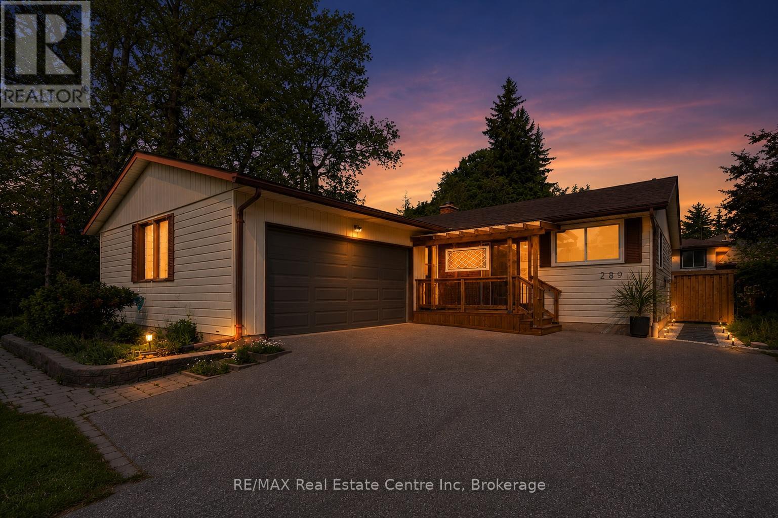 289 GARAFRAXA STREET E, Centre Wellington (Fergus)