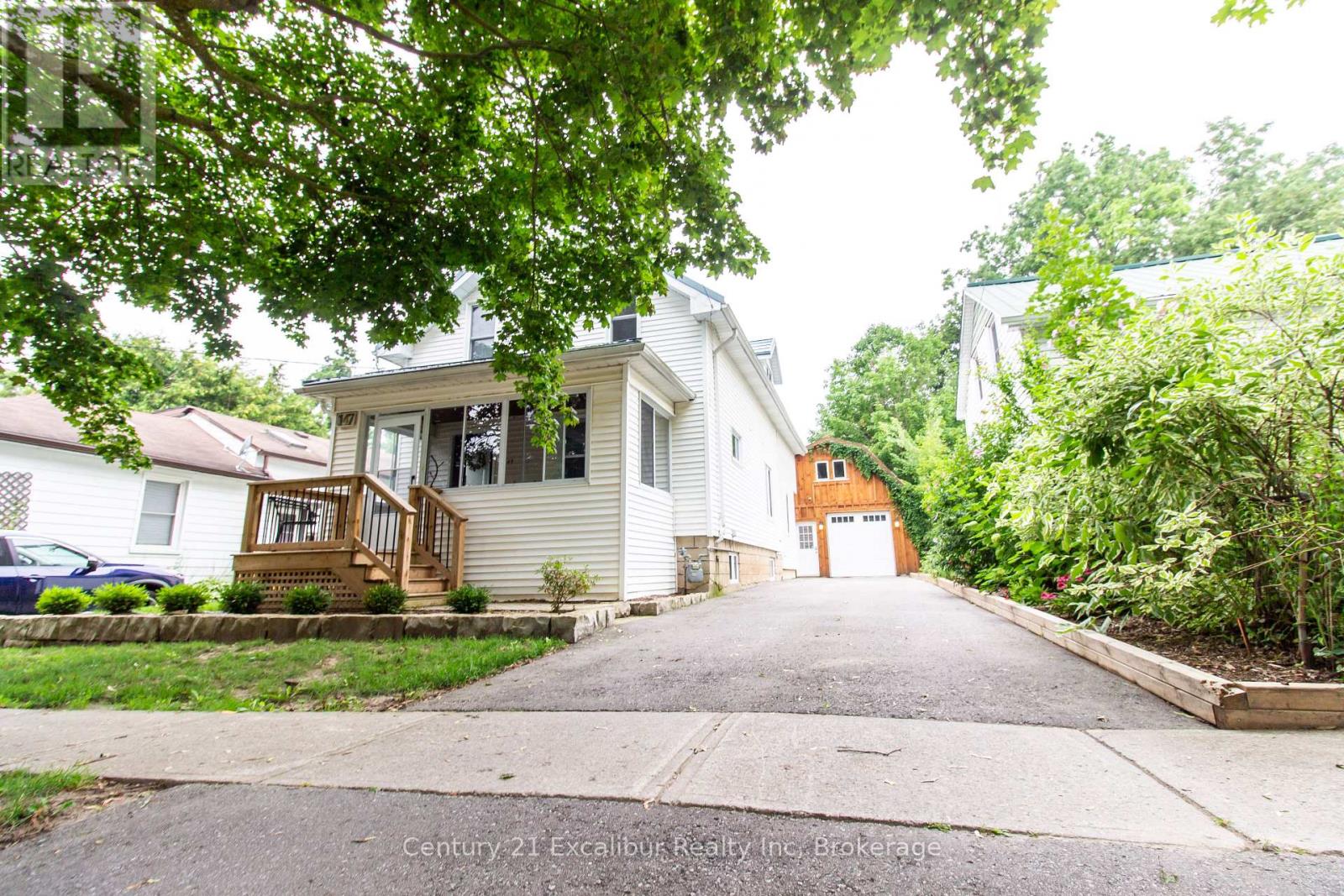 147 ST GEORGE STREET E, Centre Wellington (Fergus)
