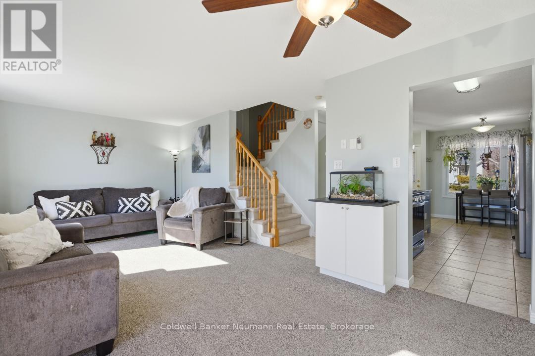 67 CEDARVALE AVENUE, Guelph (Grange Road)
