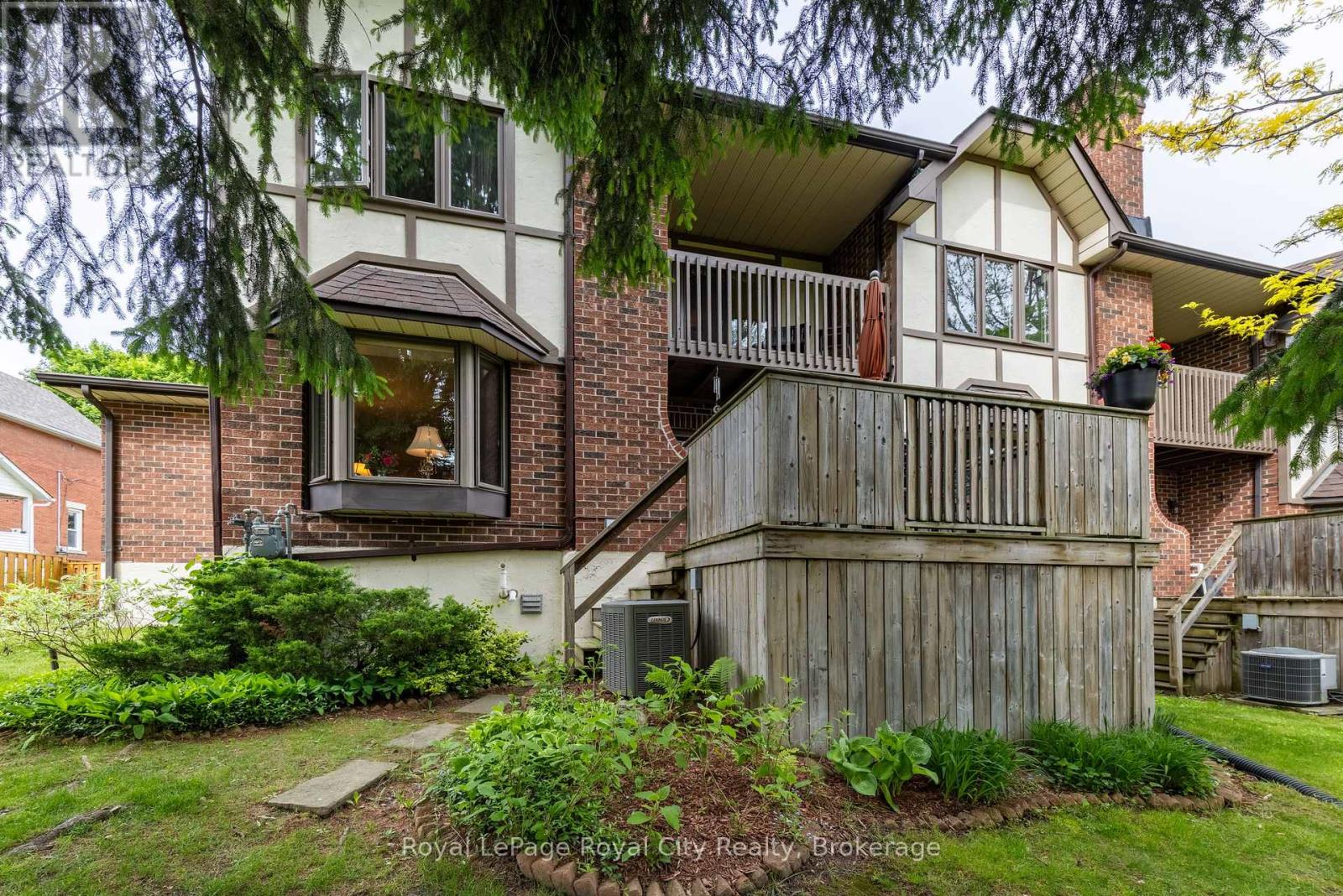 101 - 121 WATERLOO AVENUE, Guelph (Downtown)