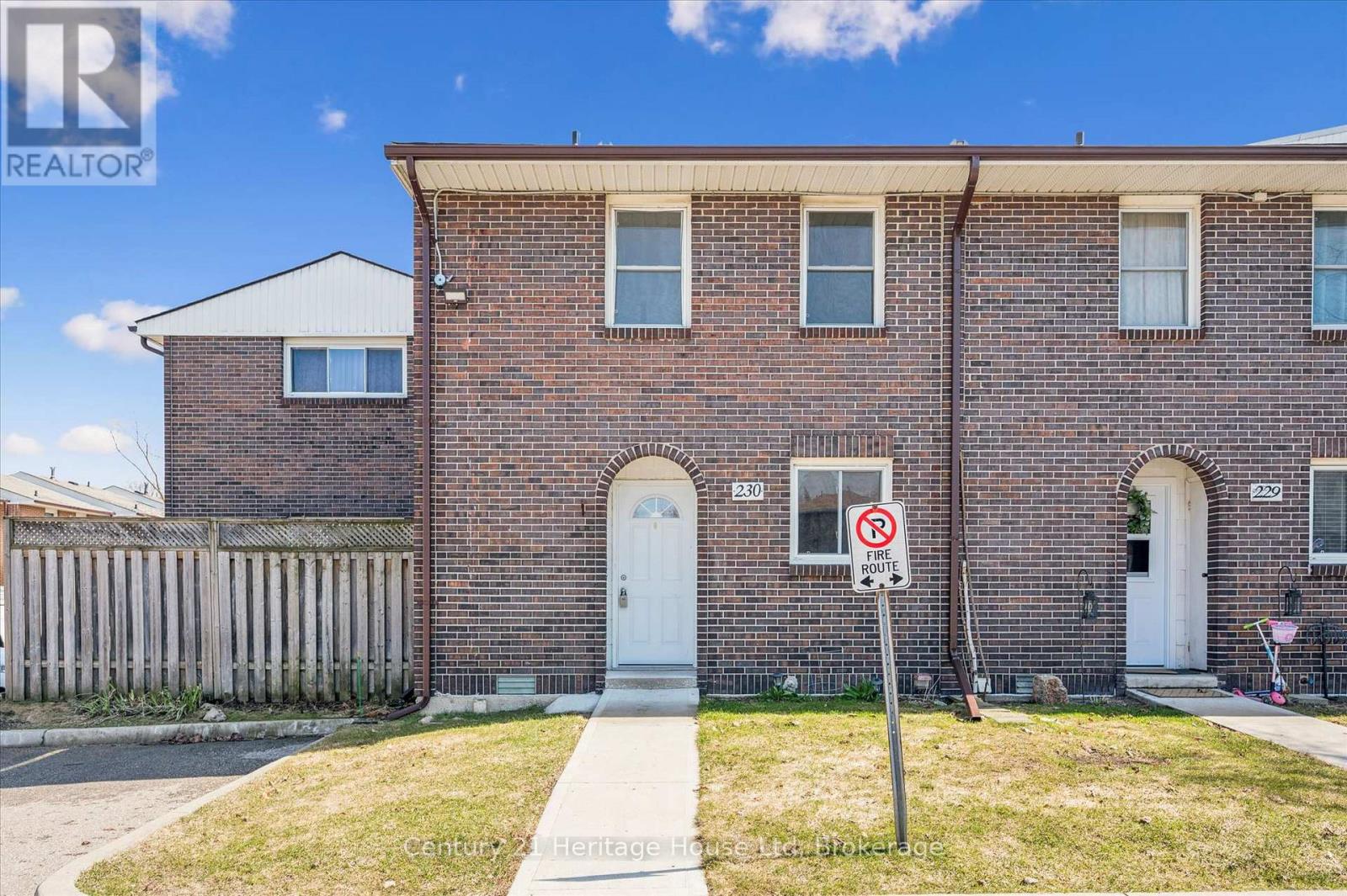 230 - 31 GREENGATE ROAD, Guelph (Junction/Onward Willow)