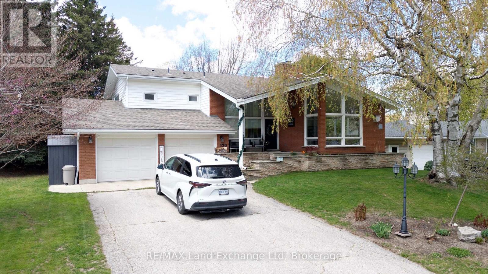320 SUMMIT DRIVE, North Huron (Wingham)