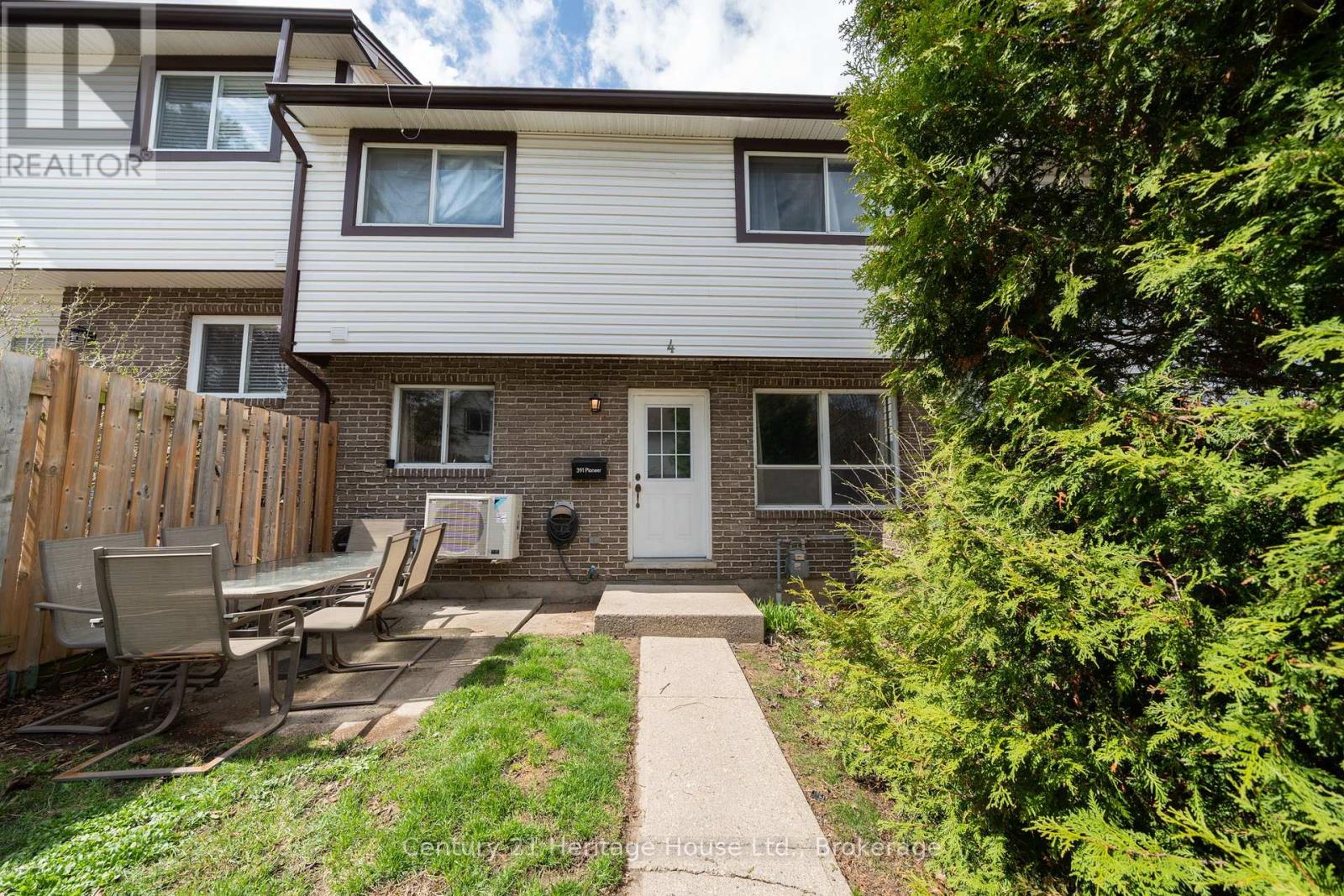 4 - 391 PIONEER DRIVE, Kitchener