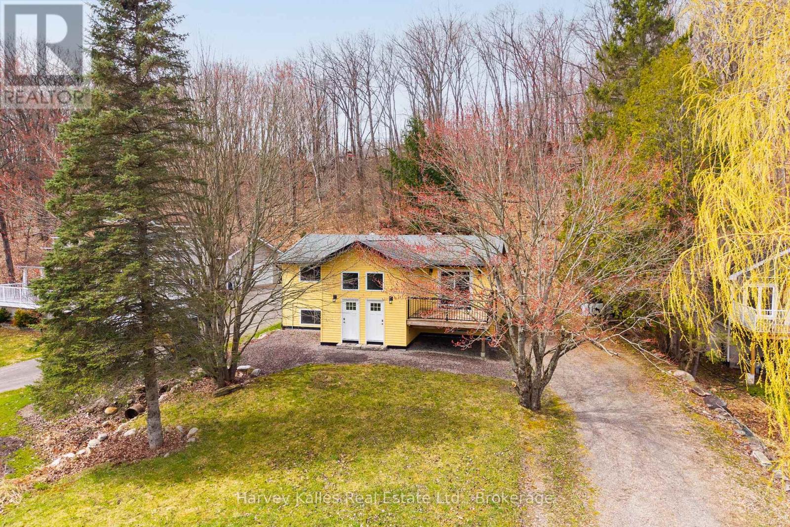 25 FERNDALE ROAD, Muskoka Lakes (Medora)