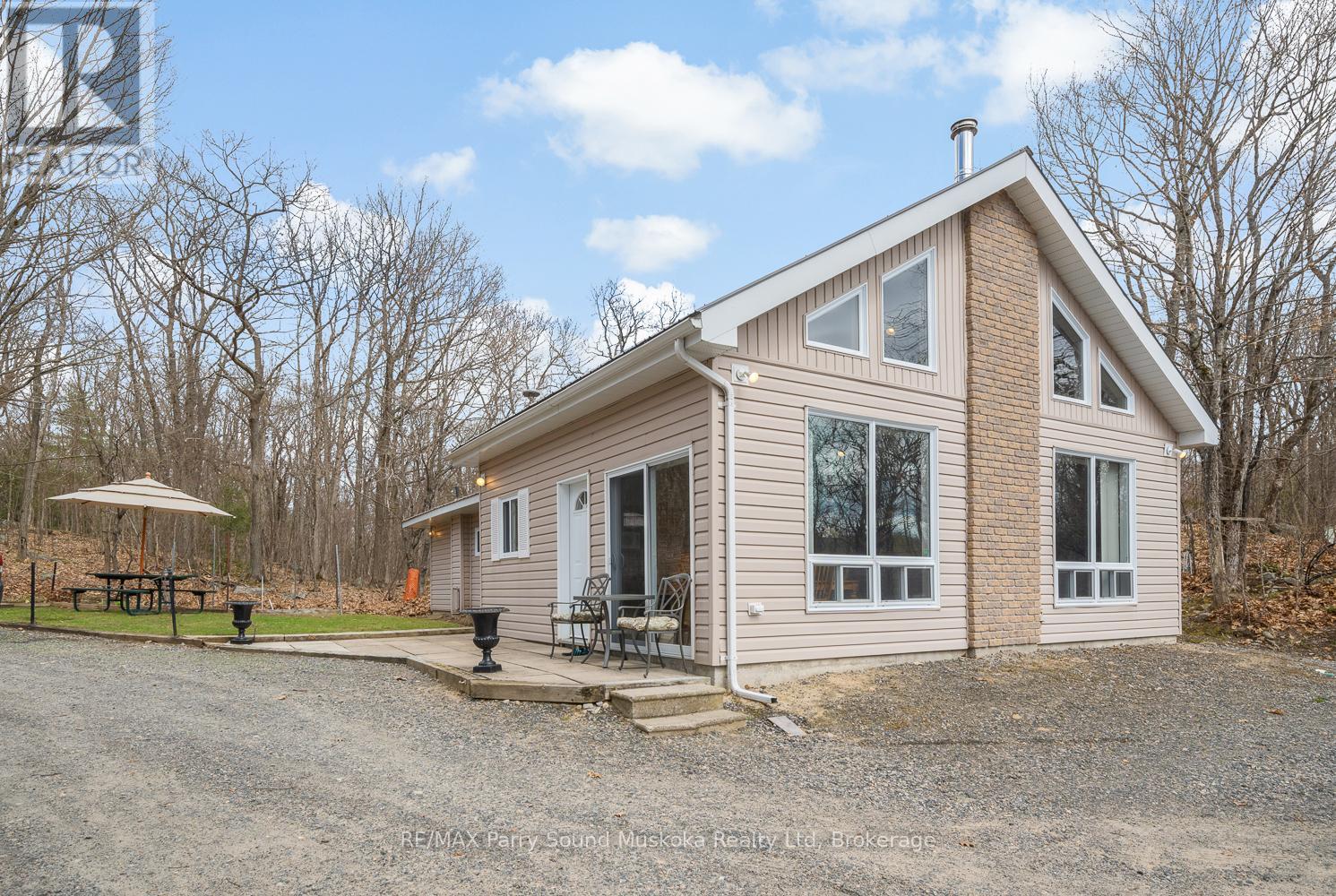 30 DOG LEG PATH, Seguin