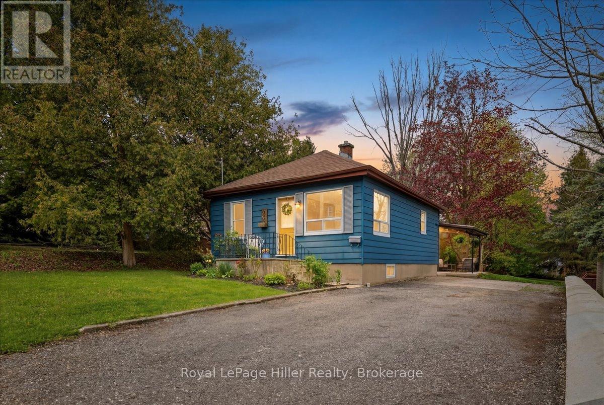 249 BOWER HILL ROAD, Woodstock (Woodstock - South)