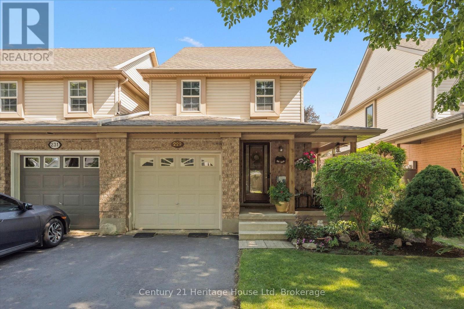 229 SILURIAN DRIVE, Guelph (Grange Road)