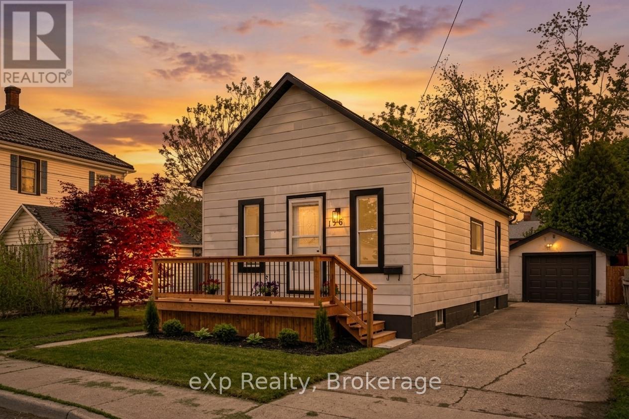 136 ADELAIDE STREET S, Chatham-Kent (Chatham)