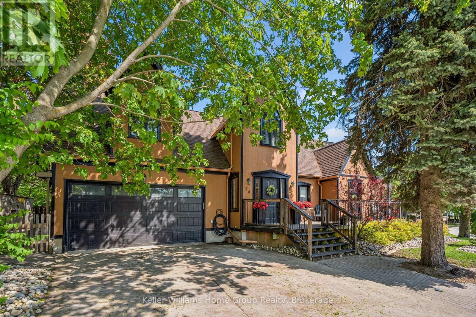 24 MCNAB STREET W, Centre Wellington (Elora/Salem)