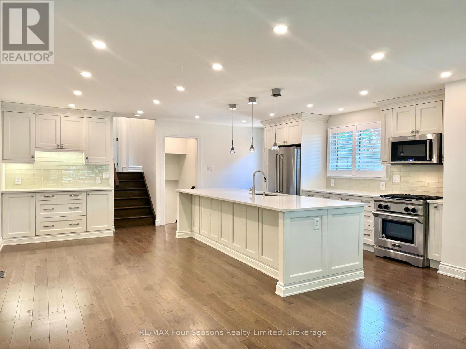 51 CARLYLE PLACE, Kitchener