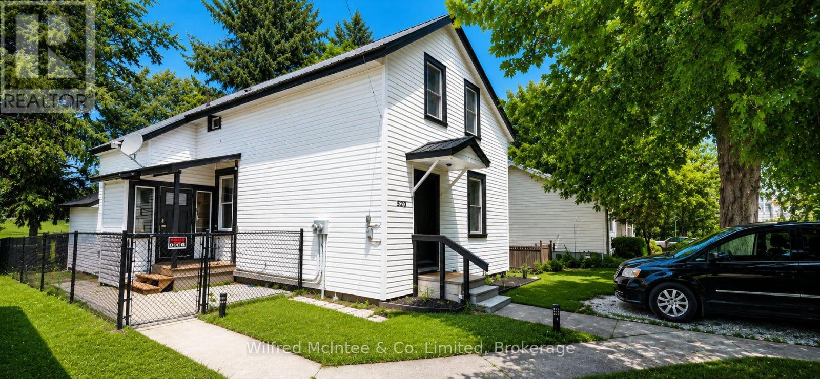 526 ALICE STREET, North Huron (Wingham)