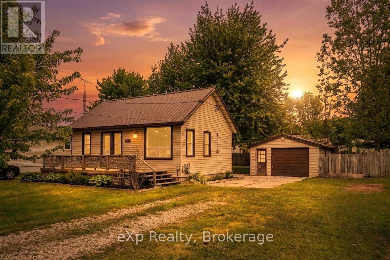 2608 SHERIFF STREET, Oil Springs