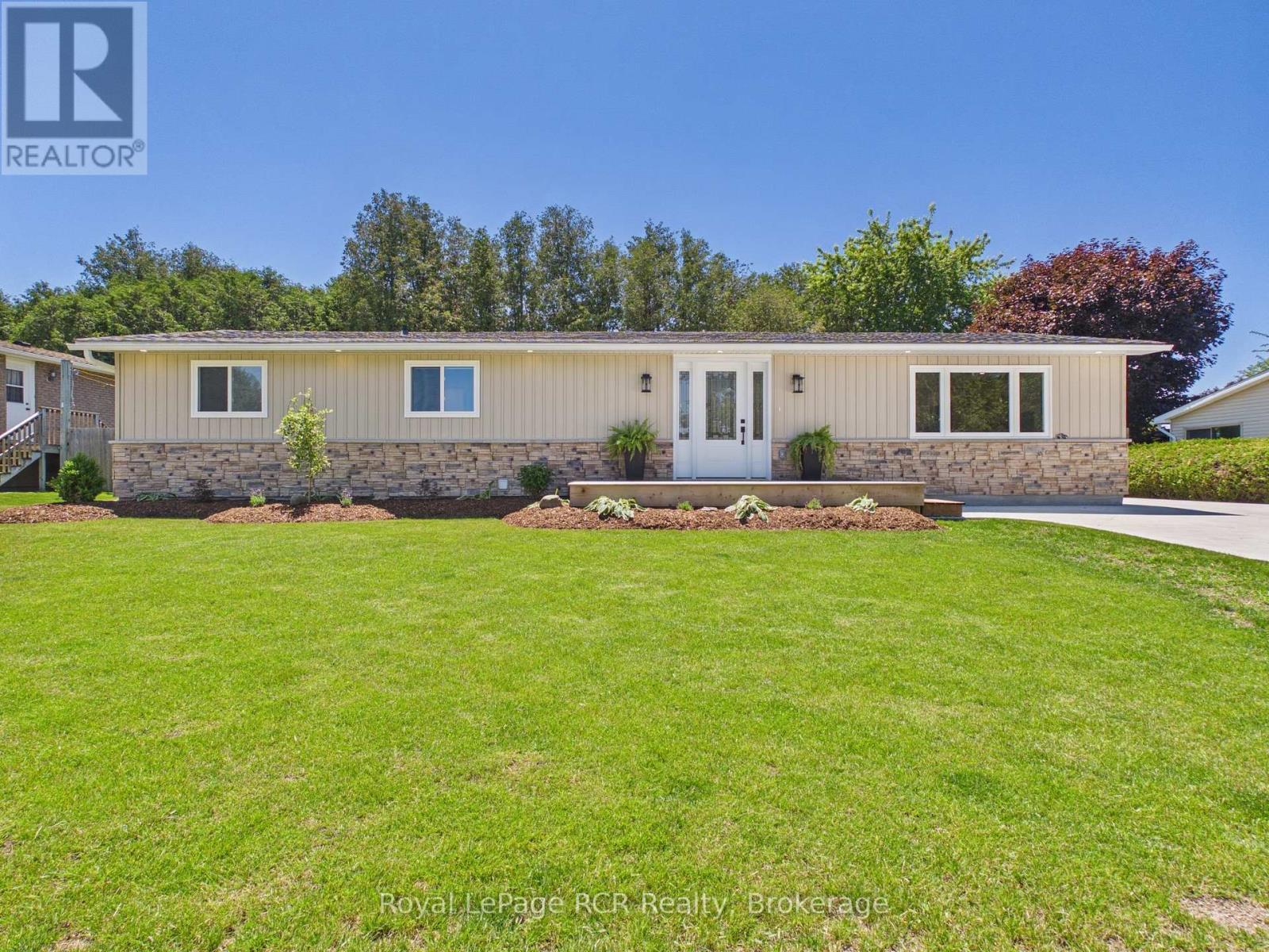 25 INVERLYN CRESCENT N, Kincardine