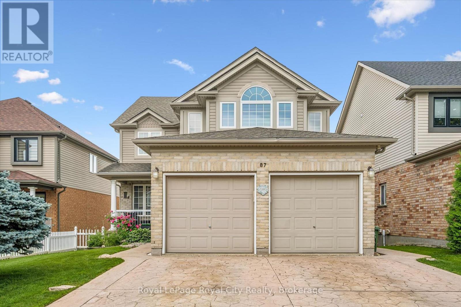 87 LAW DRIVE, Guelph (Grange Road)