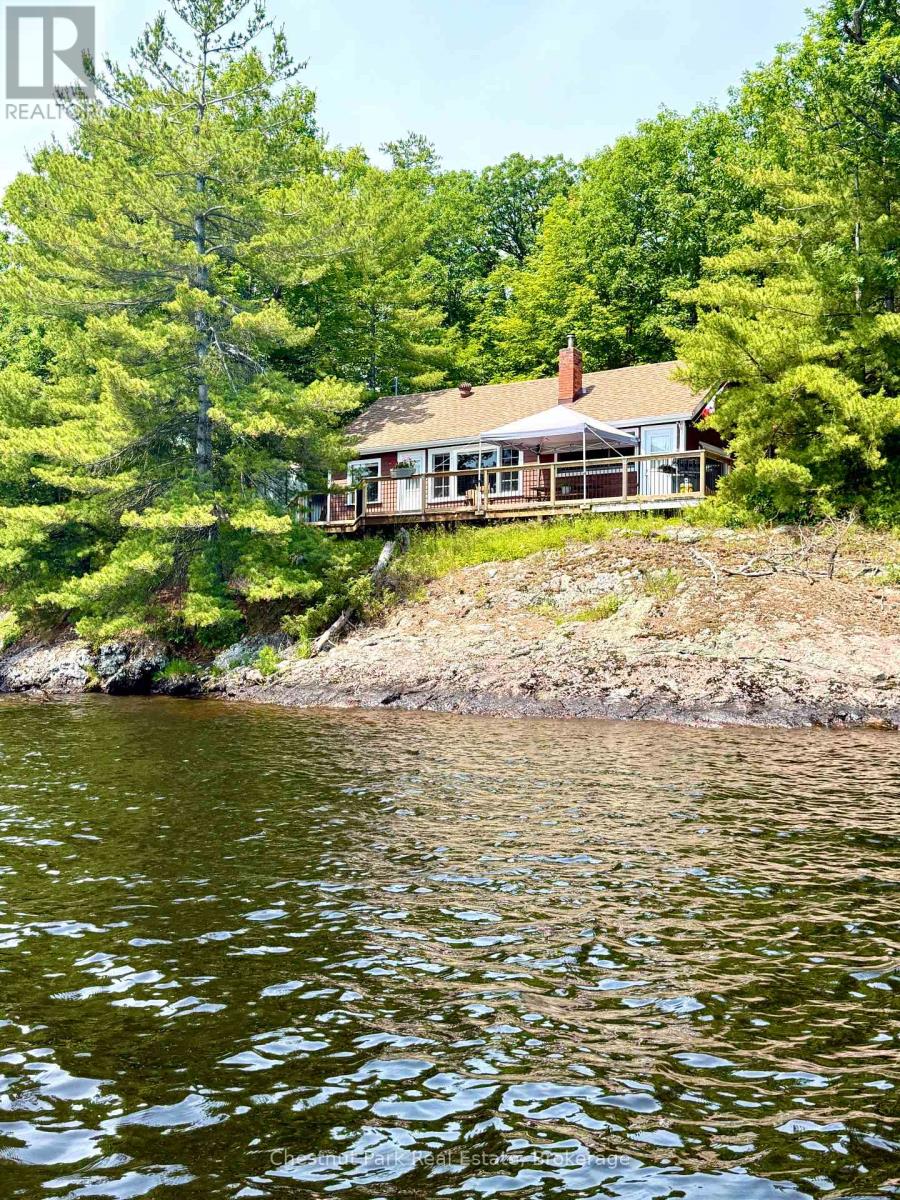 870 BROWNING ISLAND, Bracebridge (Muskoka (N))