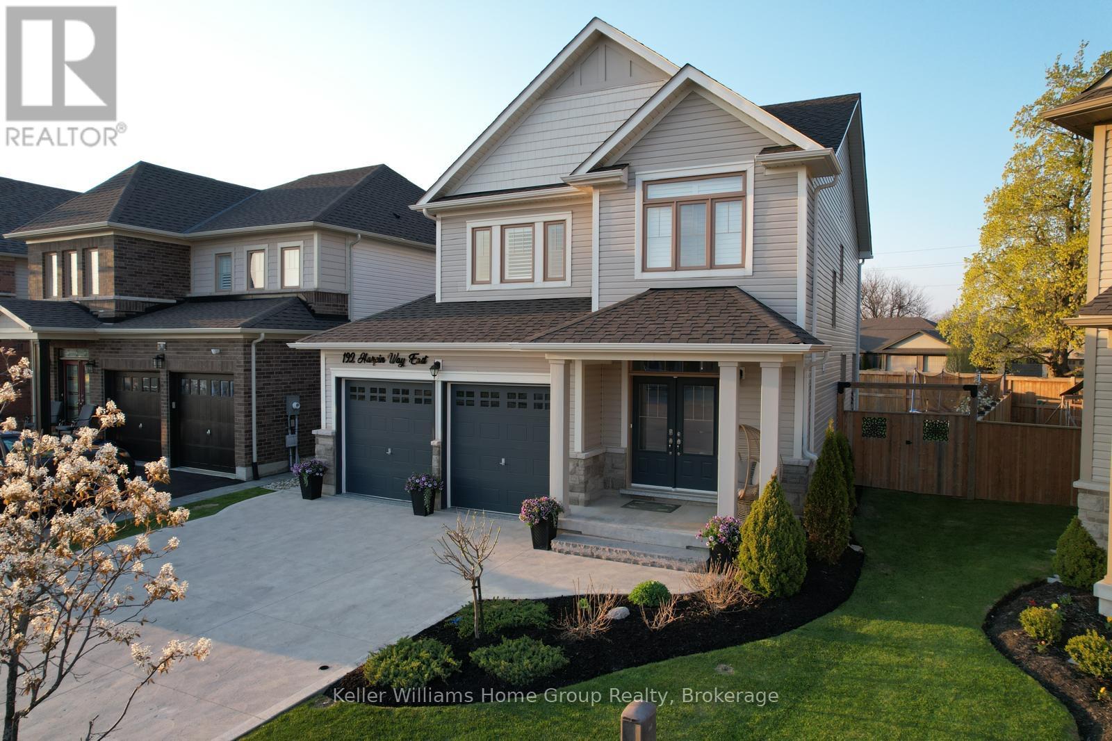 192 HARPIN WAY E, Centre Wellington (Fergus)