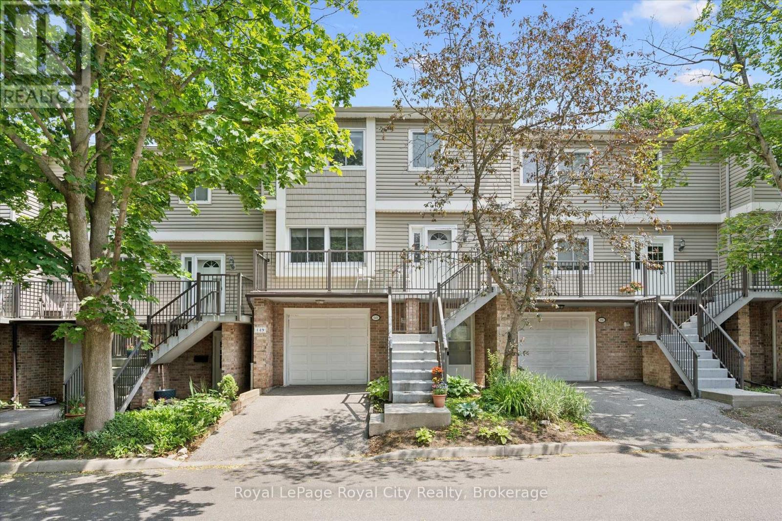 149 - 295 WATER STREET, Guelph (Dovercliffe Park/Old University)