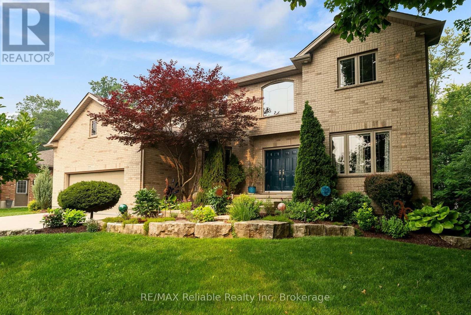 77 WEST STREET, Huron East (Seaforth)