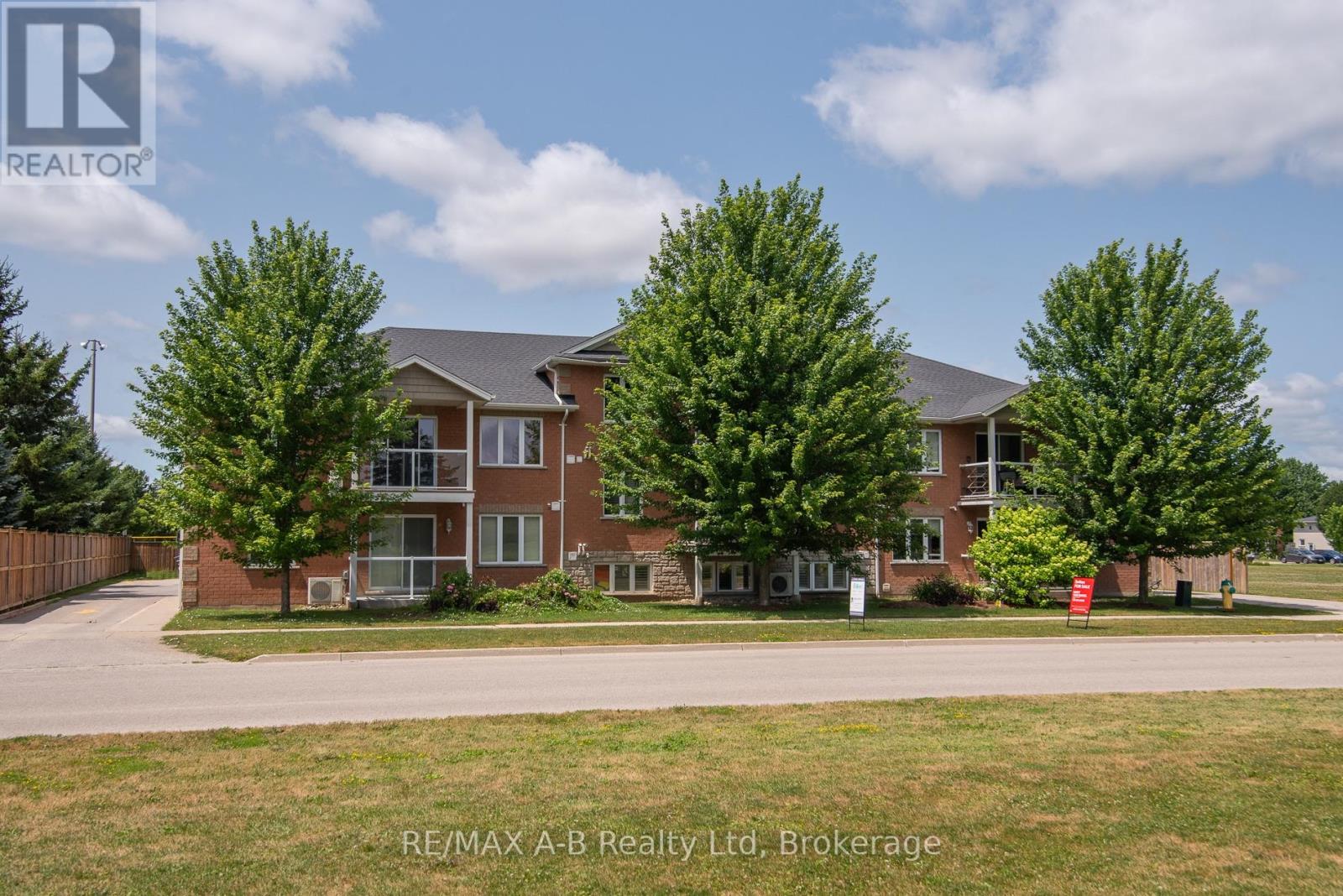 1 - 148 BORDEN STREET, Stratford