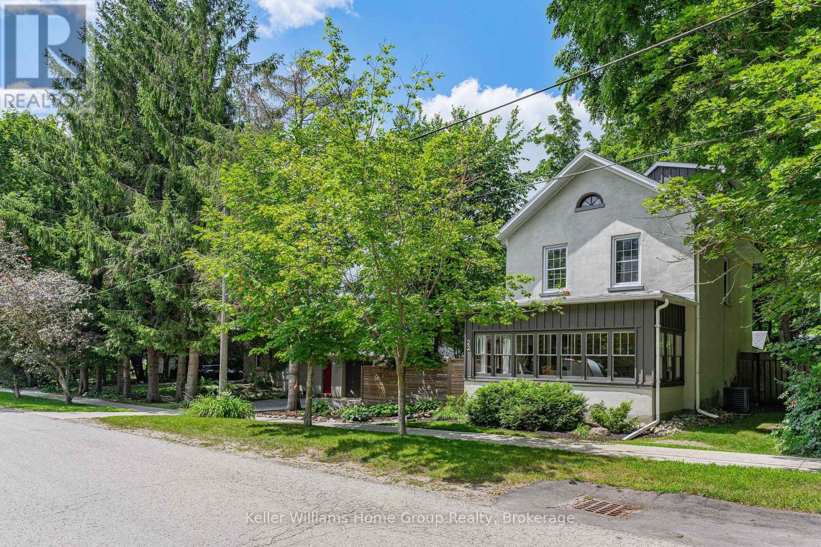 22 SOPHIA STREET, Centre Wellington (Elora/Salem)
