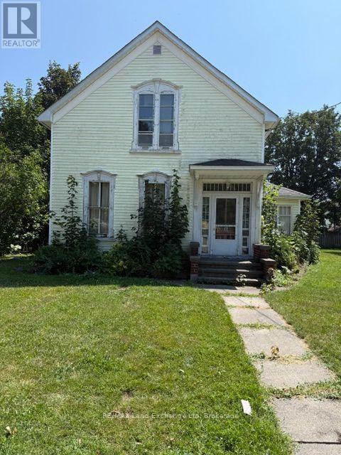 98 TRAFALGAR STREET, Goderich (Goderich (Town))