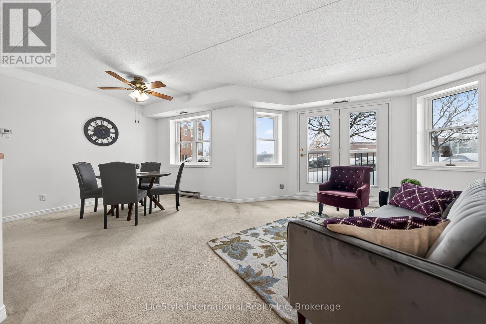 103 - 208 SILVERCREEK PARKWAY N, Guelph (Junction/Onward Willow)