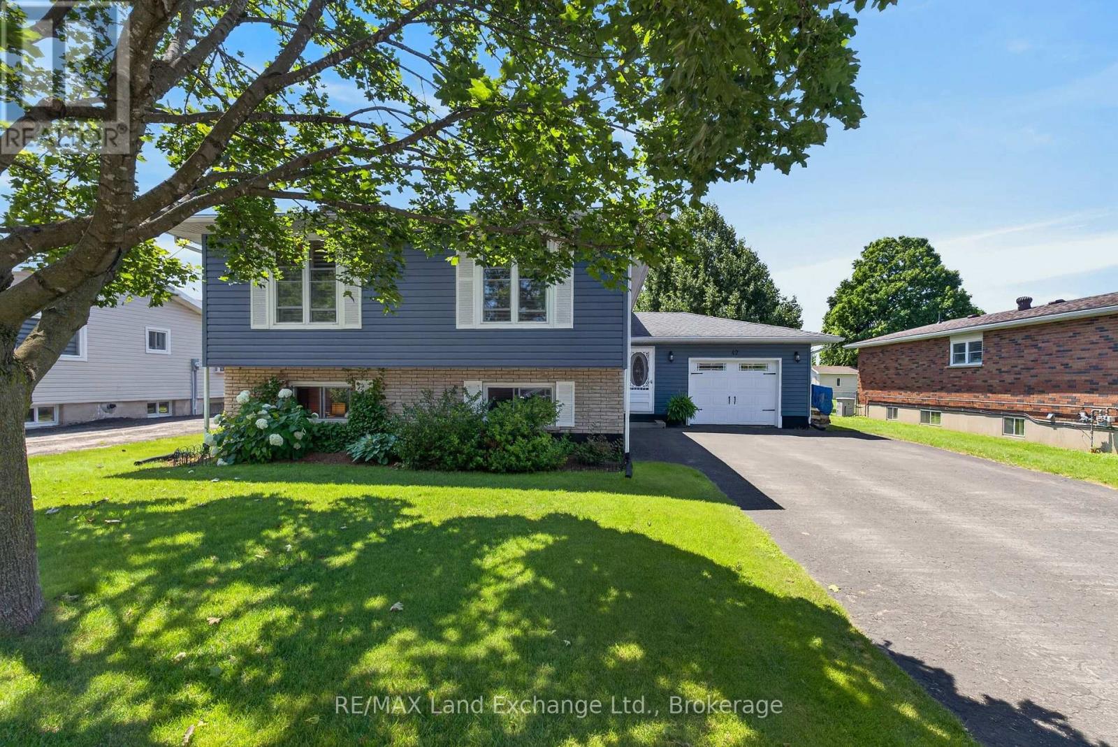 42 WEBSTER STREET, Kincardine