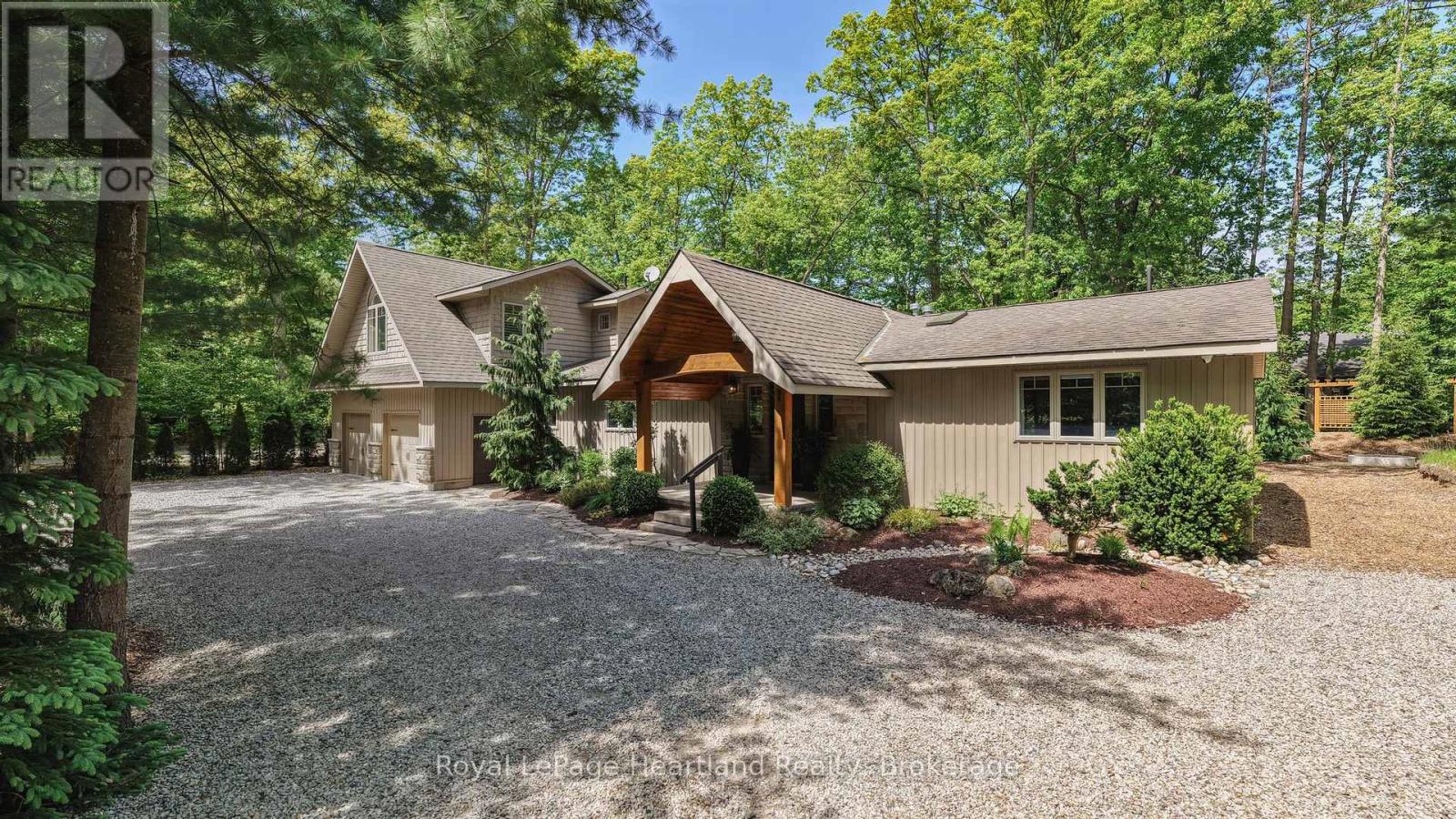 10308 BEACH O PINES ROAD, Lambton Shores (Grand Bend)
