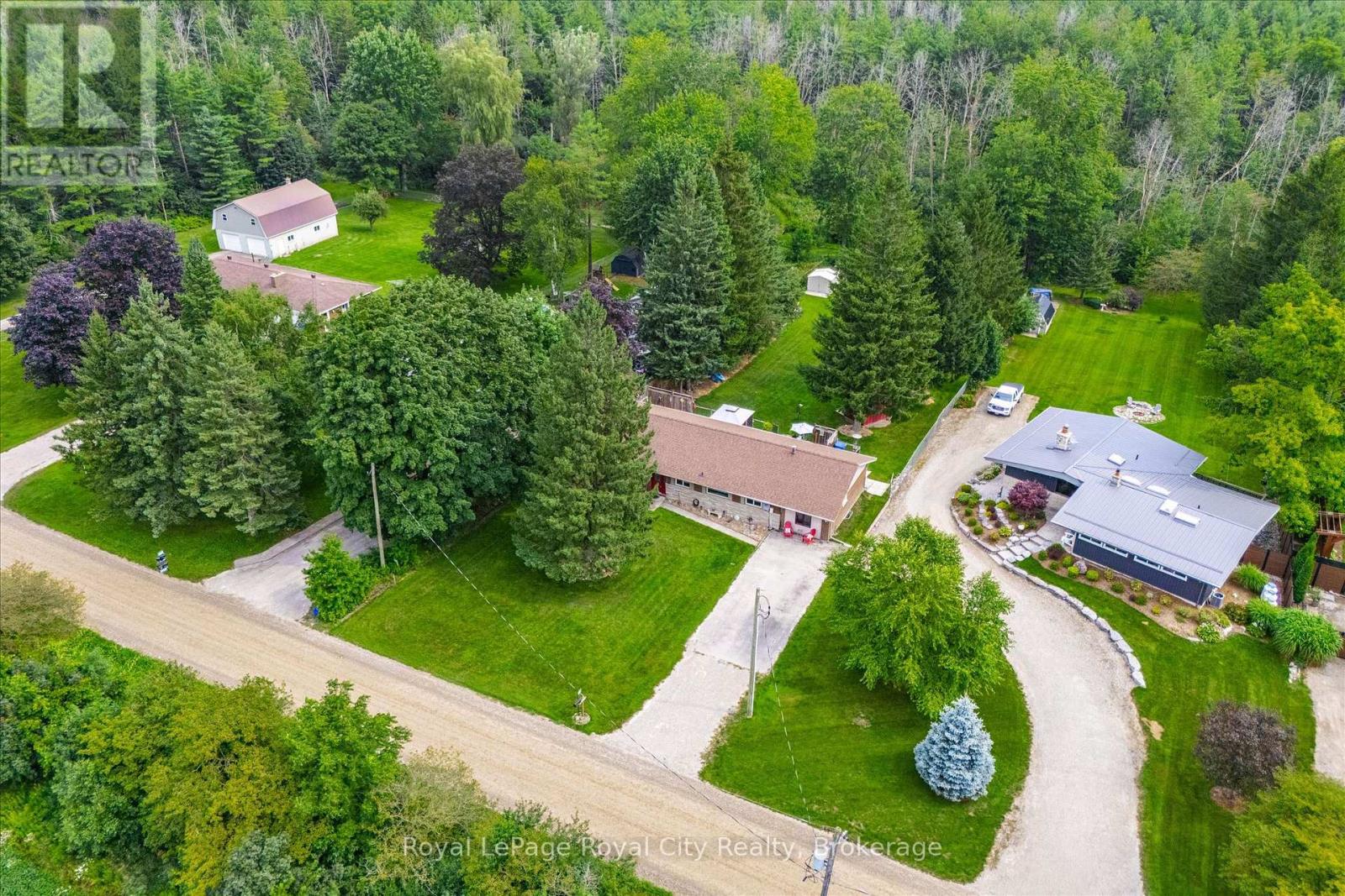 6167 GUELPH STREET, Centre Wellington