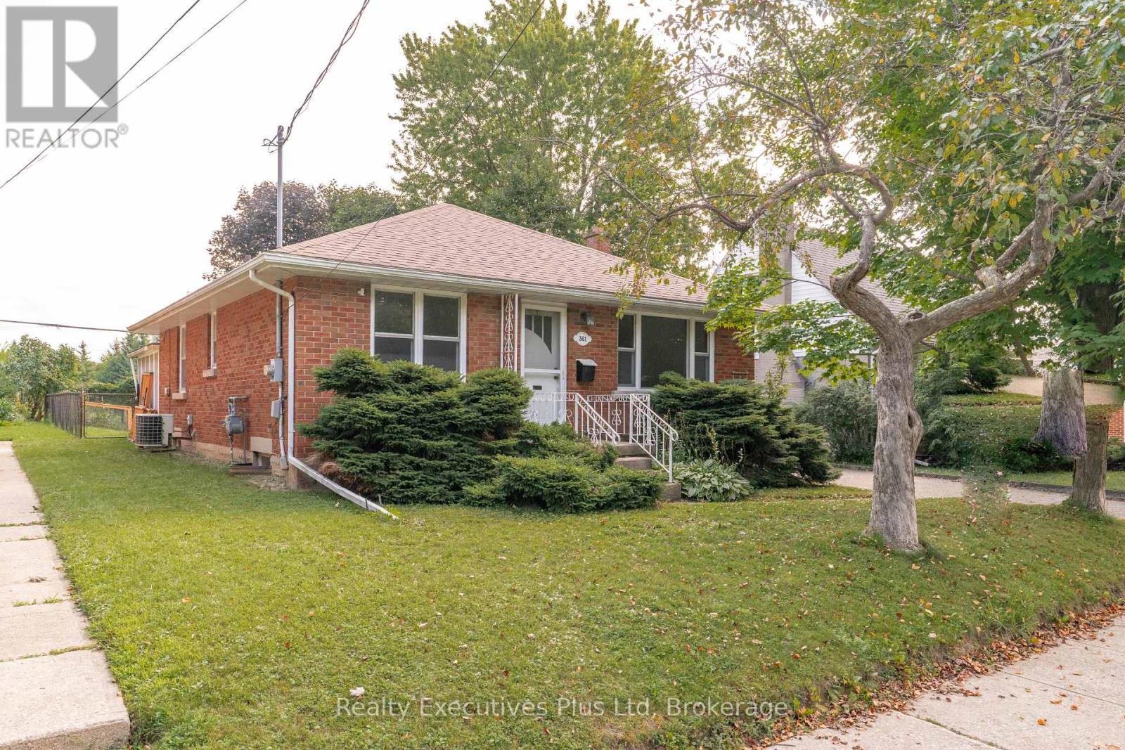 361 METCALFE STREET, Guelph (Riverside Park)