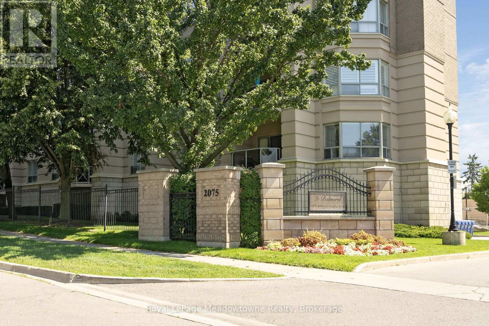 210 - 2075 AMHERST HEIGHTS, Burlington (Brant Hills)