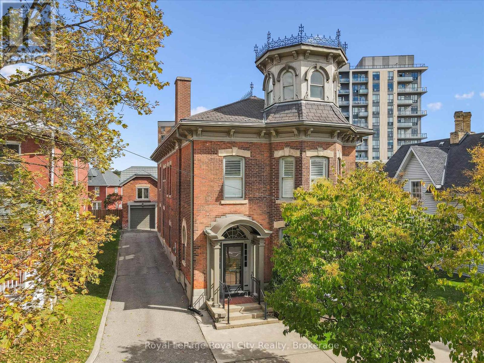 143 NORFOLK STREET, Guelph (Downtown)
