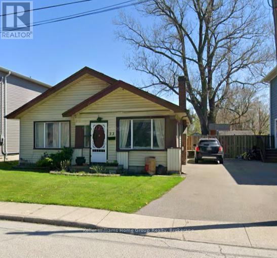 22 CLARE AVENUE, Hamilton (Hamilton Beach)