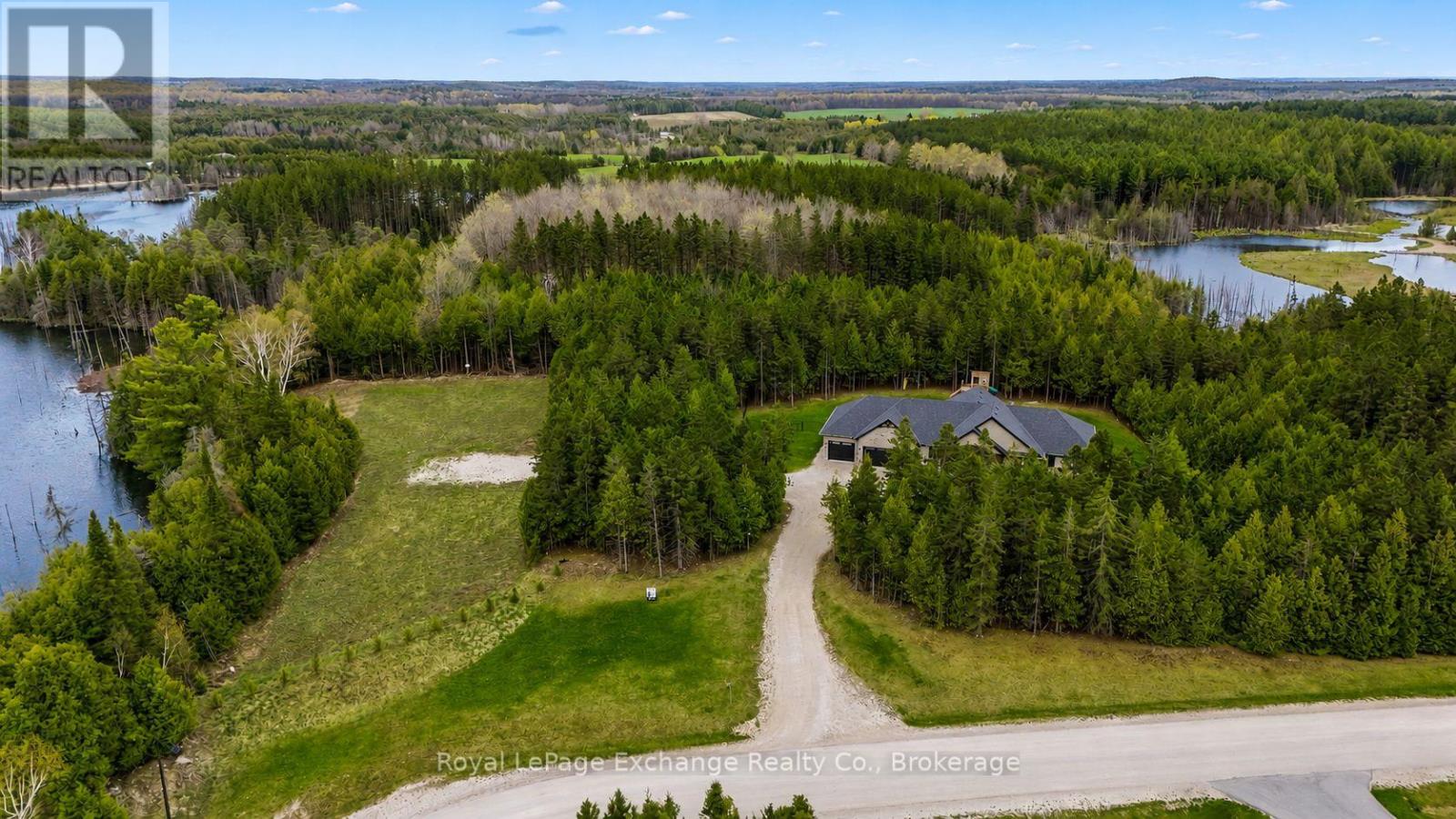 185 LOUISE CREEK CRESCENT, West Grey
