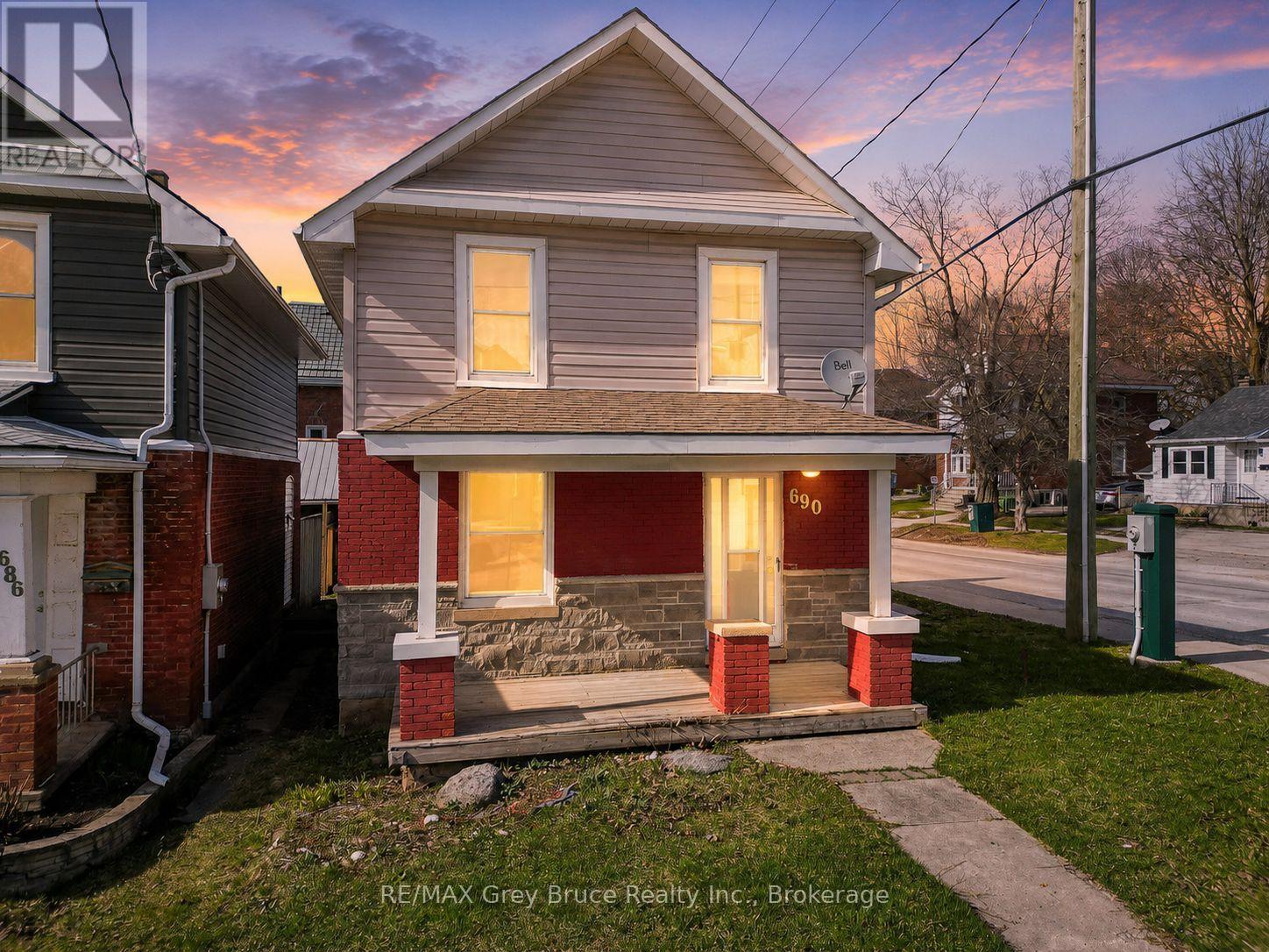 690 8TH STREET E, Owen Sound
