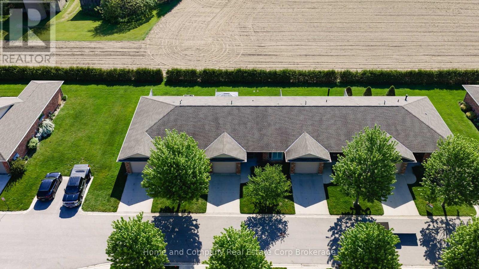 11 BAYFIELD MEWS LANE, Bluewater (Bayfield)