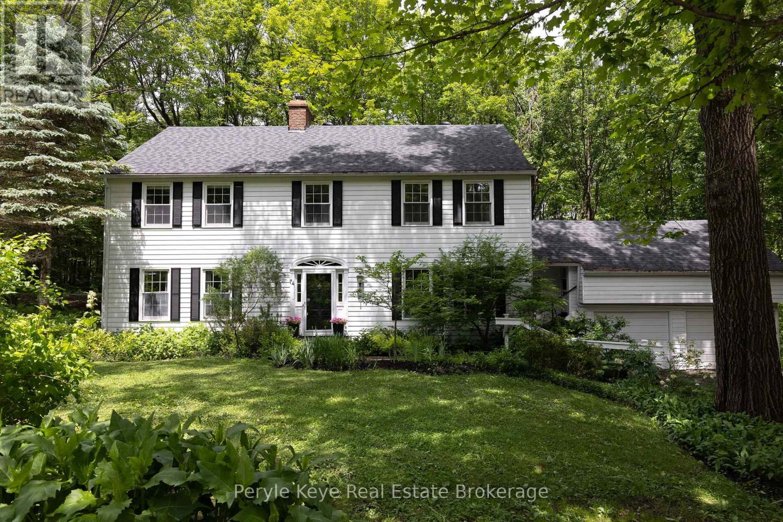 74 WOODLAND DRIVE, Bracebridge